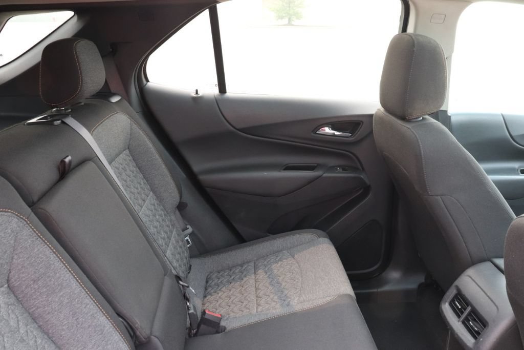 Used 2022 Chevrolet Equinox LT FWD image 19