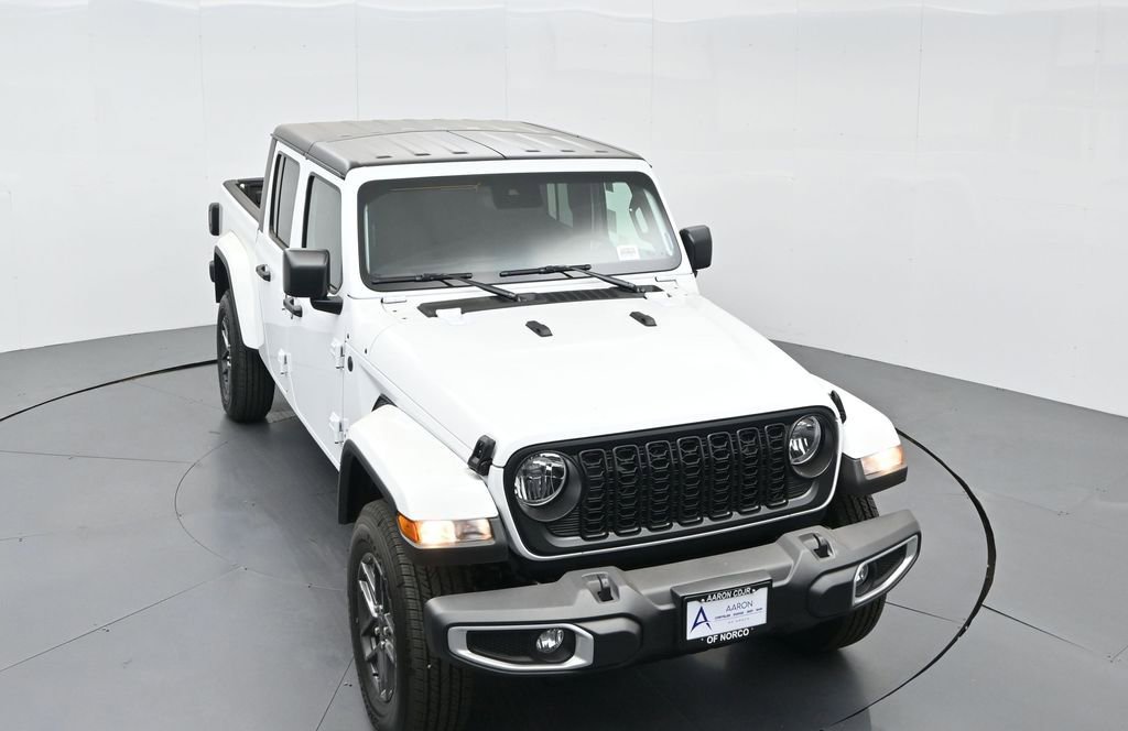 New 2025 Jeep Gladiator Sport image 48