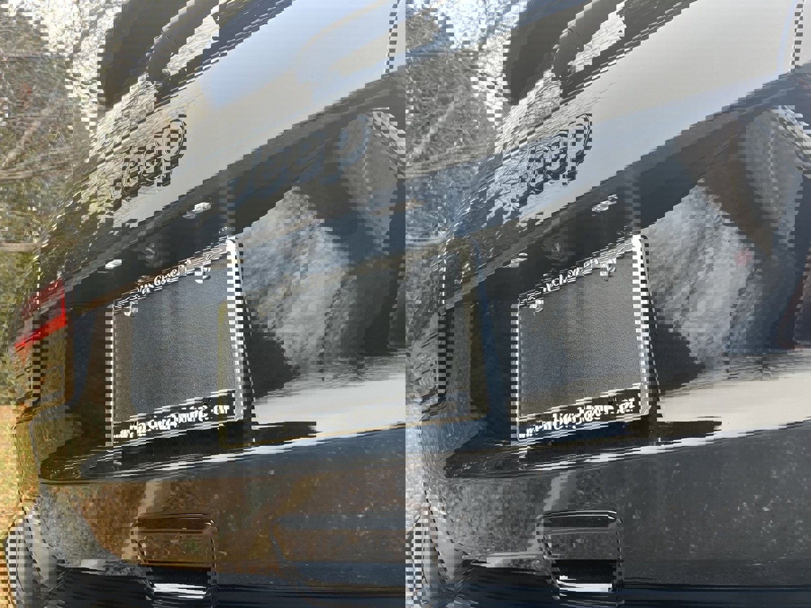 Used 2018 Jeep Grand Cherokee SRT image 60