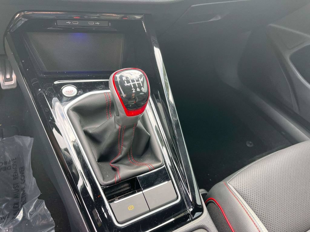 Used 2024 Volkswagen GTI SE FWD image 20
