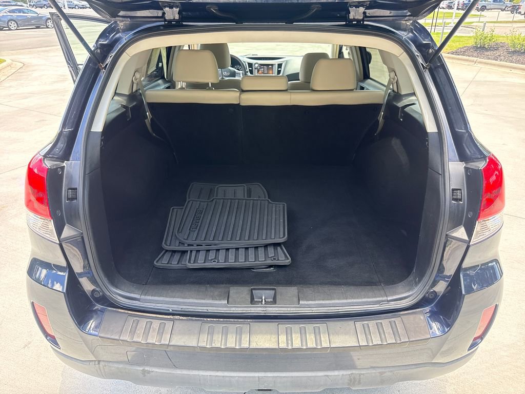 Used 2014 Subaru Outback 2.5i Limited AWD/4WD image 32