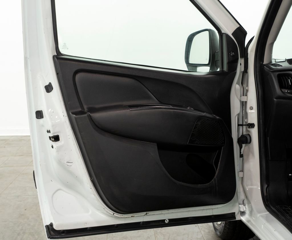 Used 2021 RAM ProMaster City Tradesman SLT image 5