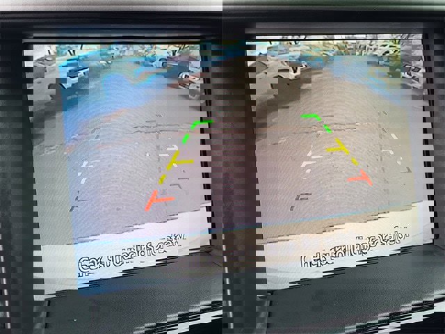 Used 2018 Nissan Pathfinder S image 16