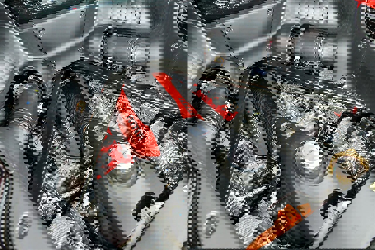 Used 2023 Ferrari SF90 Stradale image 16