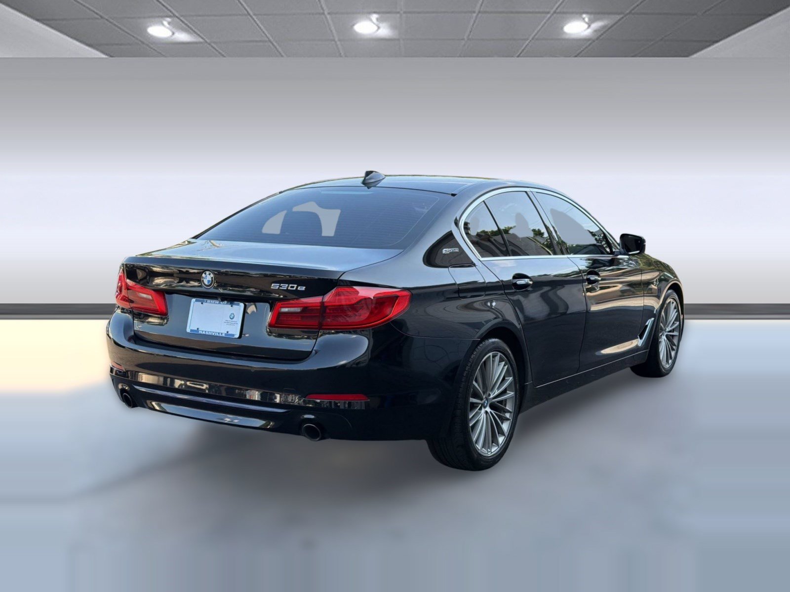 Used 2018 BMW 530e xDrive AWD/4WD image 9
