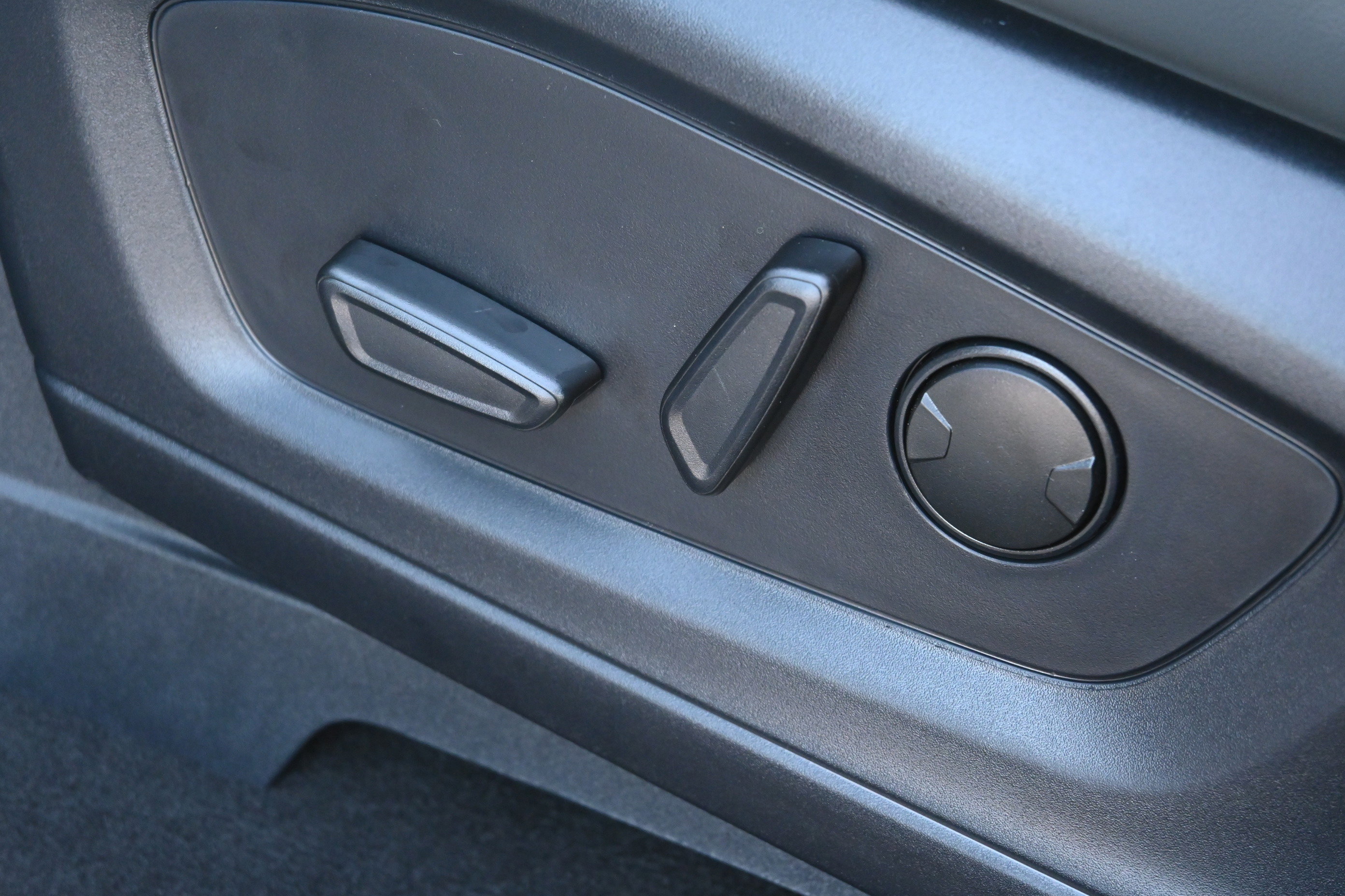 New 2026 Ford Explorer Active image 32