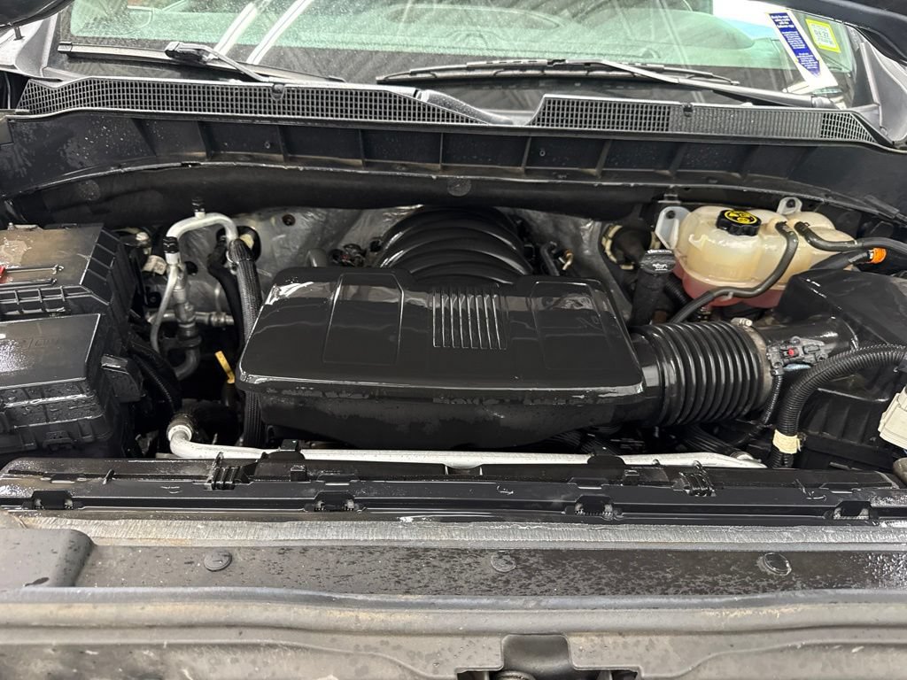 Used 2019 Chevrolet Silverado 1500 LT w/ All-Star Edition AWD/4WD image 11