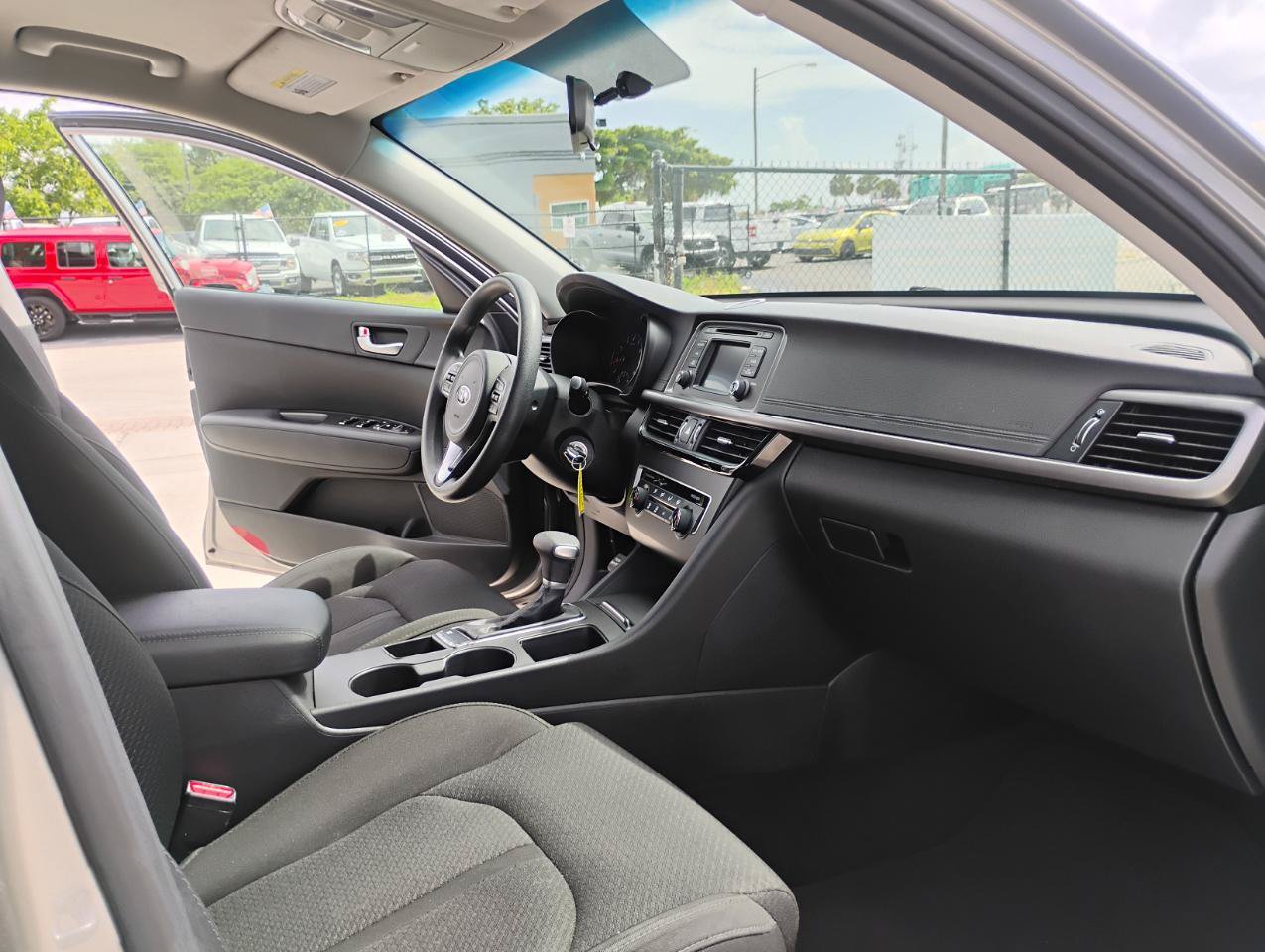 Used 2017 Kia Optima LX FWD image 87