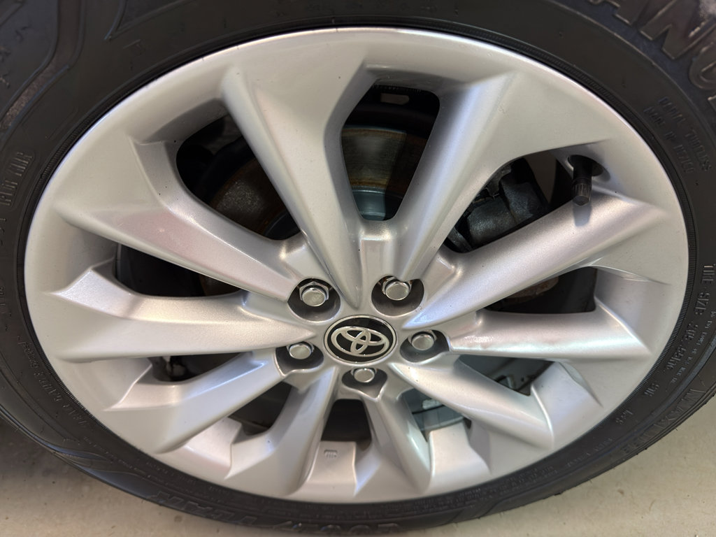 Used 2022 Toyota Corolla XLE FWD image 34