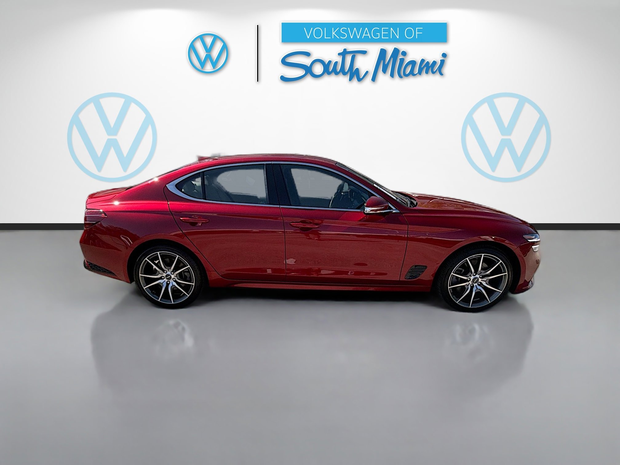 Used 2022 Genesis G70 3.3T image 8