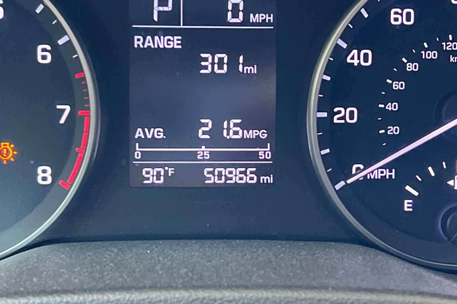 Used 2017 Hyundai Elantra SE FWD image 25