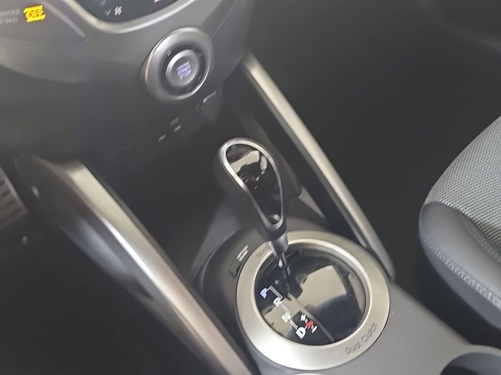 Used 2016 Hyundai Veloster w/ Option Group 03 image 22
