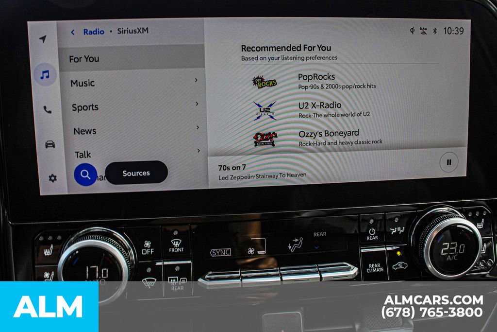 Used 2024 Toyota Highlander Limited image 38