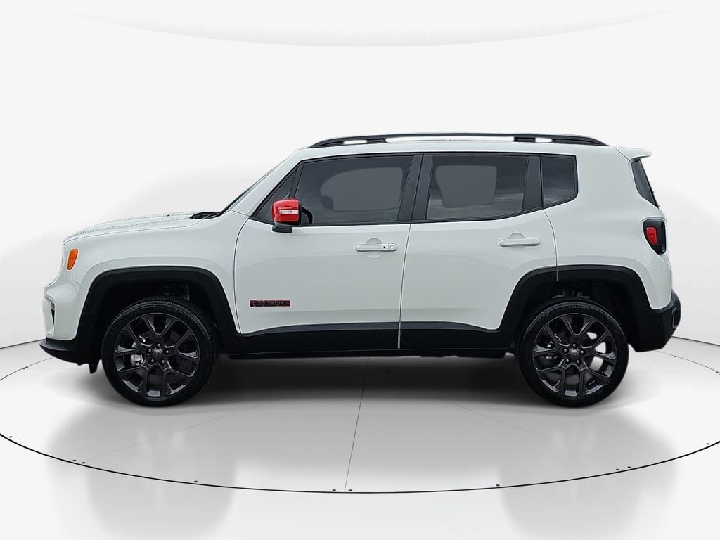 Used 2023 Jeep Renegade Latitude w/ Sun/Sound Group AWD/4WD image 10