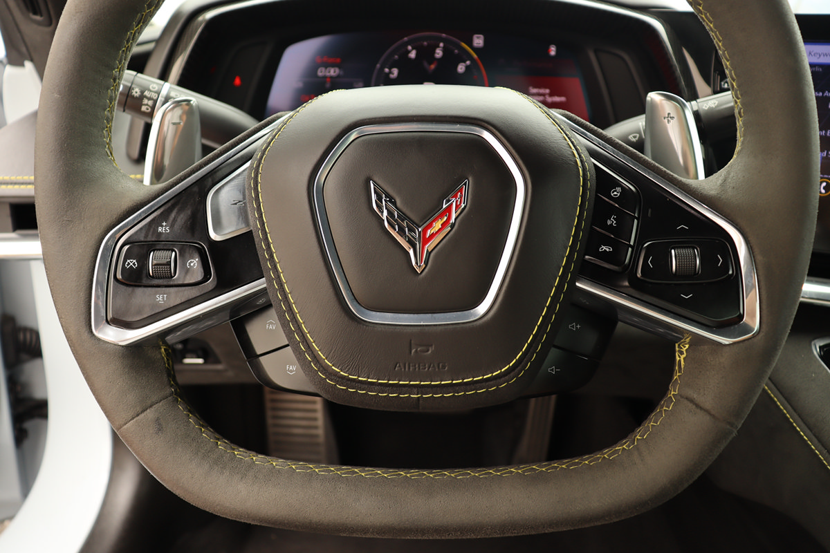 Used 2020 Chevrolet Corvette Stingray Premium Conv w/ 3LT Preferred Equipment Group RWD image 40
