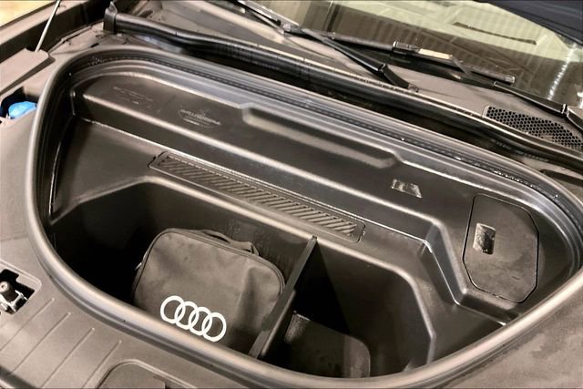 Used 2025 Audi Q6 e-tron Premium Plus w/ Premium Plus image 32
