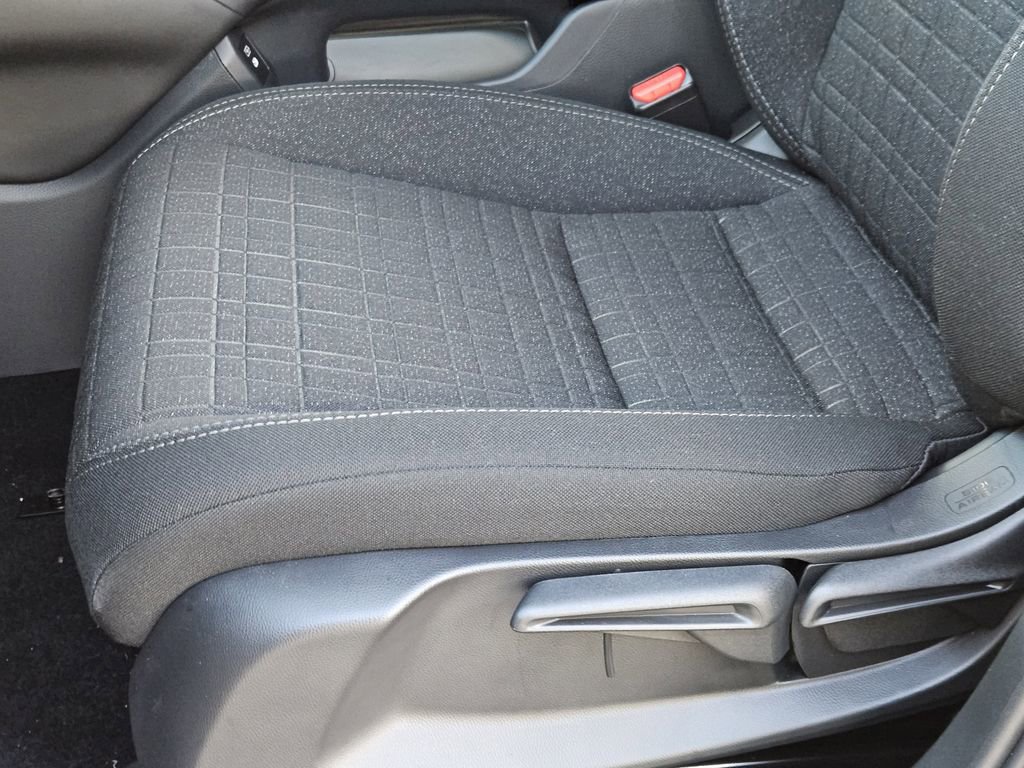 New 2026 Honda HR-V LX image 9