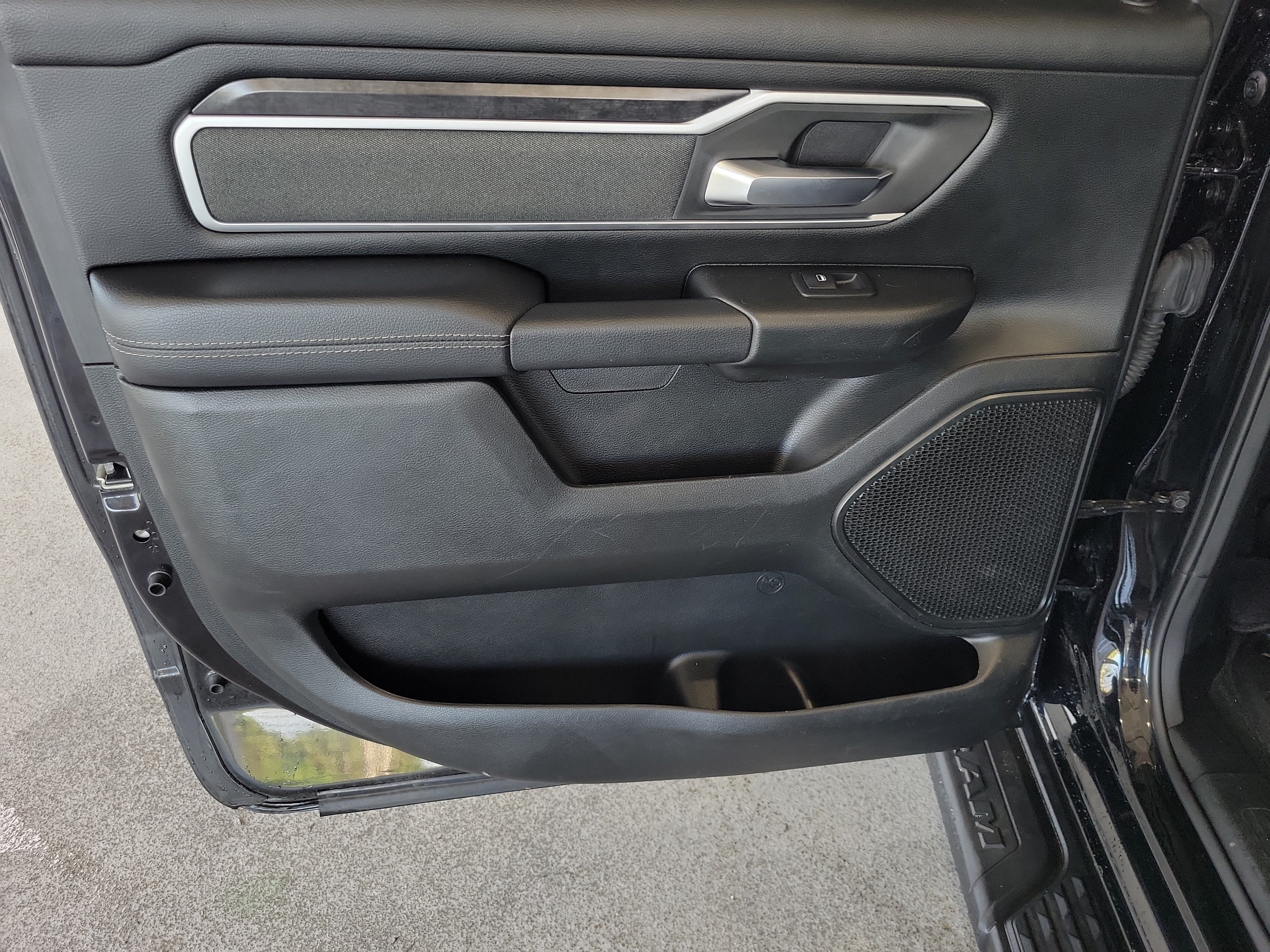 Used 2021 RAM 1500 Big Horn RWD image 11
