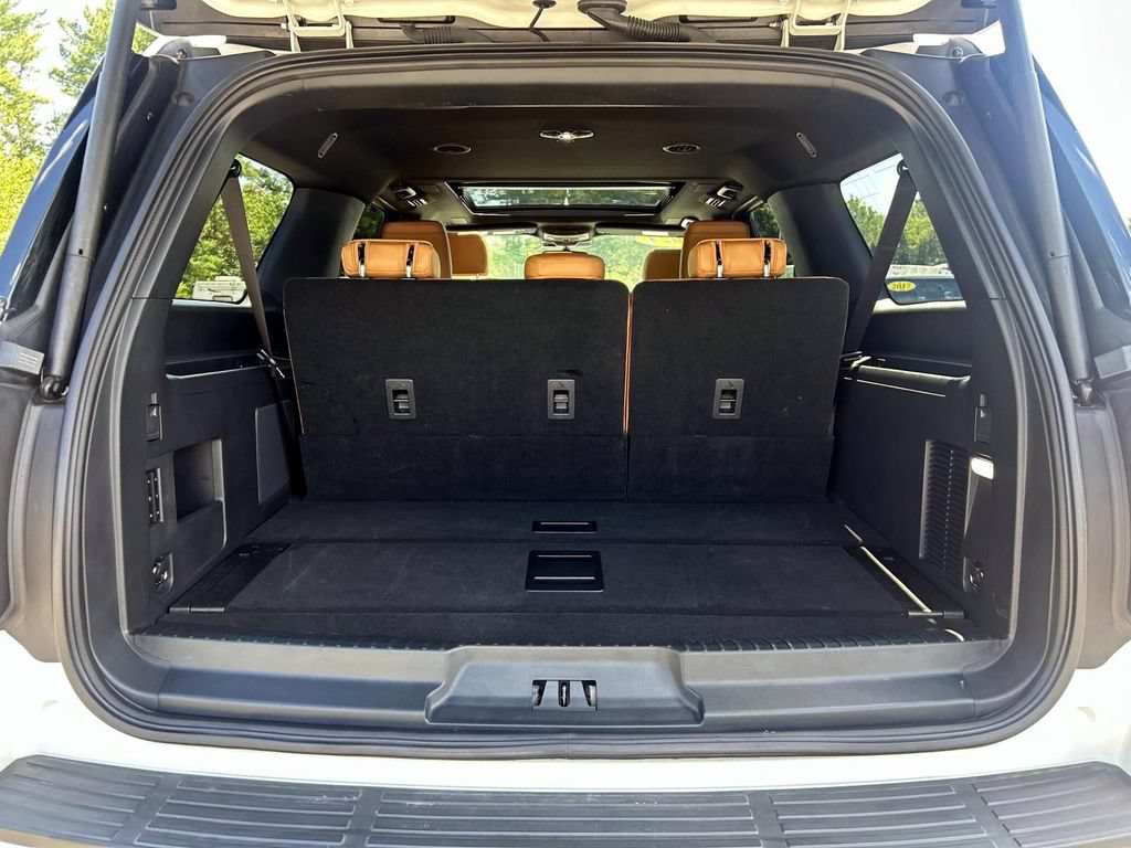 Used 2024 Ford Expedition Max Platinum AWD/4WD image 12