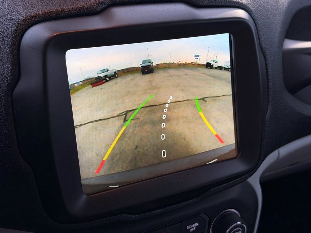 Used 2022 Jeep Renegade Latitude image 29