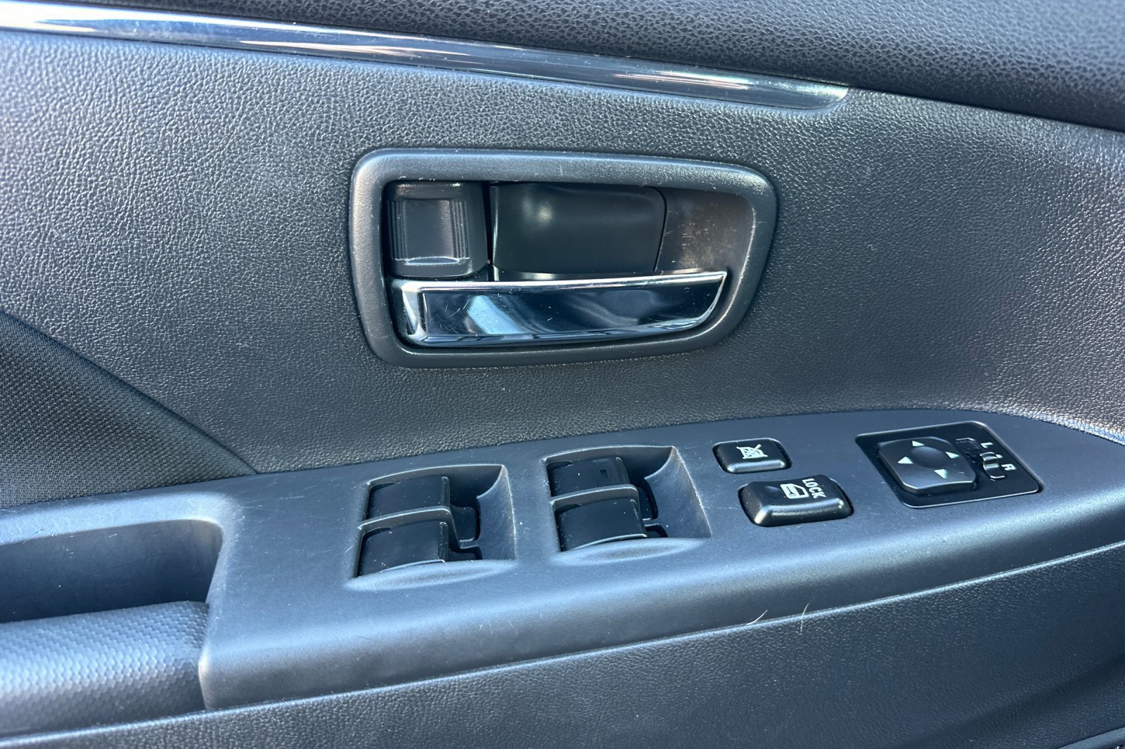 Used 2024 Mitsubishi Outlander Sport ES image 11