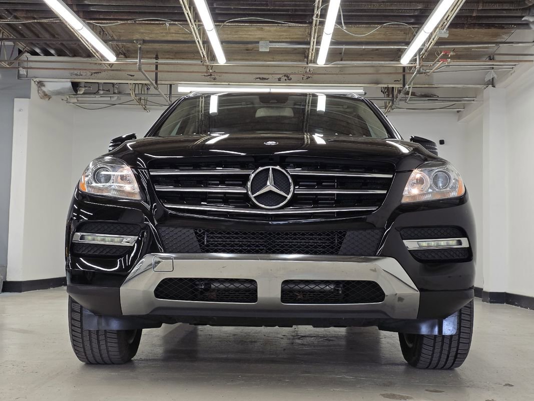 Used 2013 Mercedes-Benz ML 350 BlueTEC 4MATIC image 3