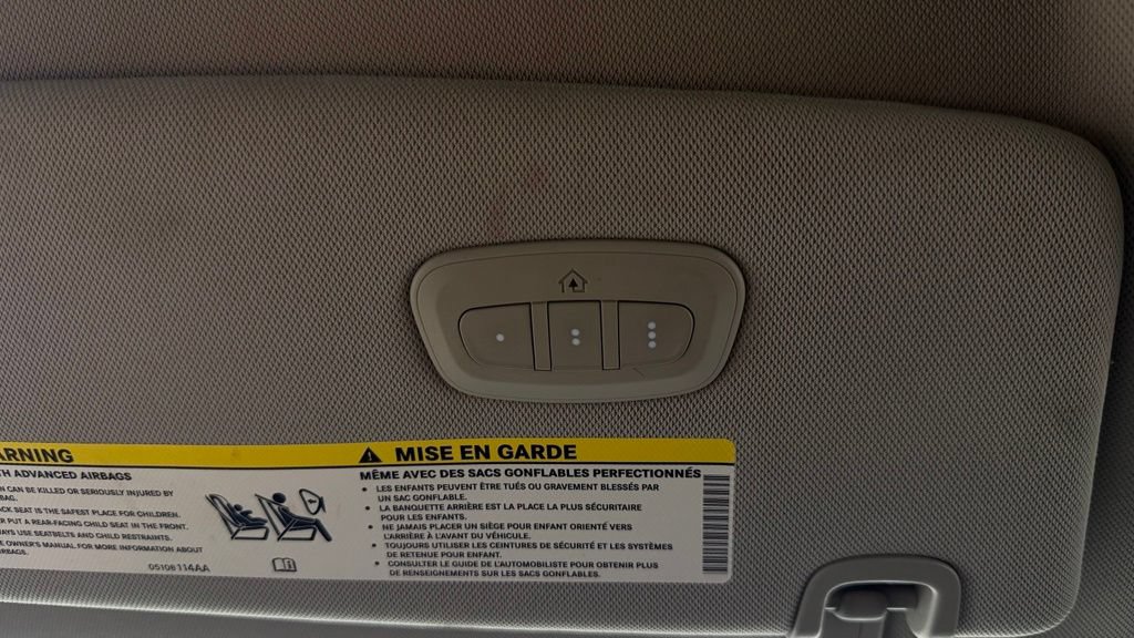 Used 2022 Chrysler Pacifica Touring-L FWD image 26