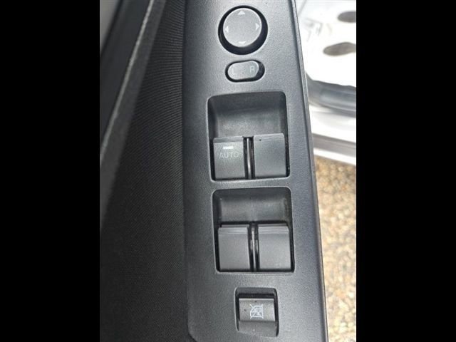 Used 2013 MAZDA MAZDA3 i Touring image 19