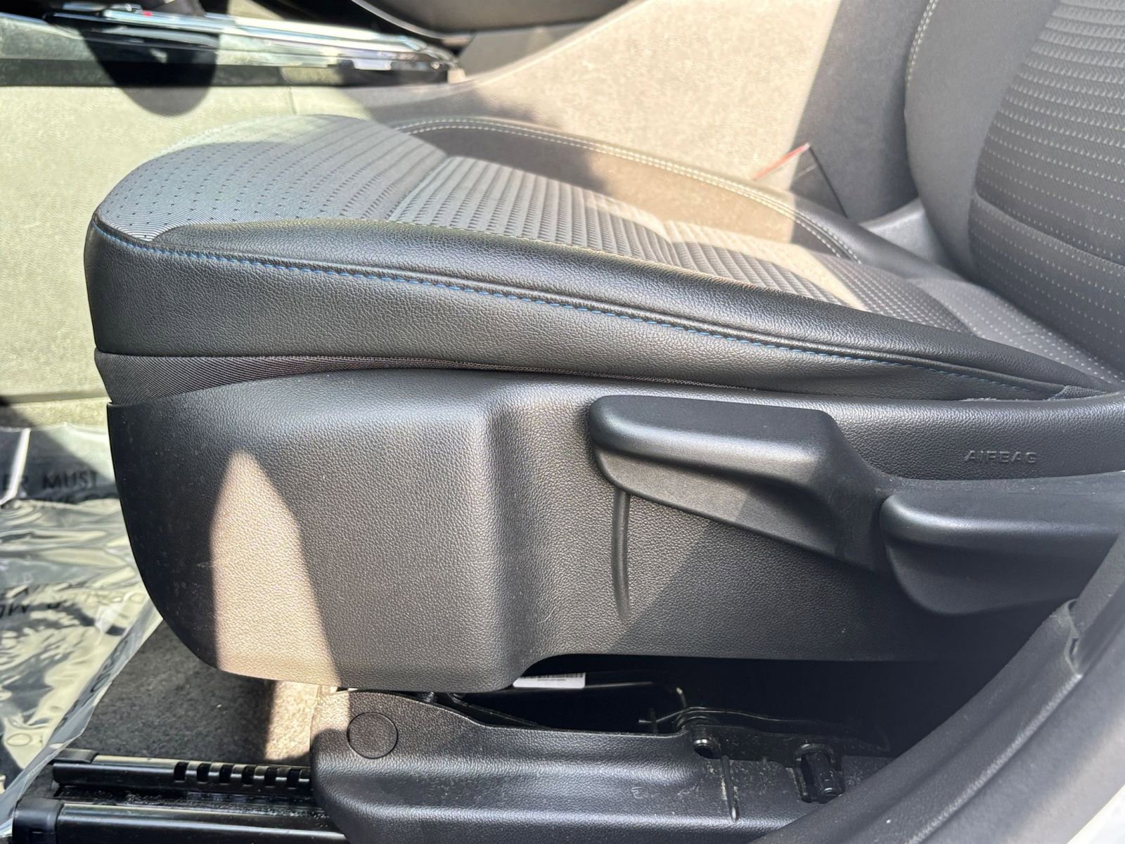 Used 2025 Chevrolet Trax LT image 22