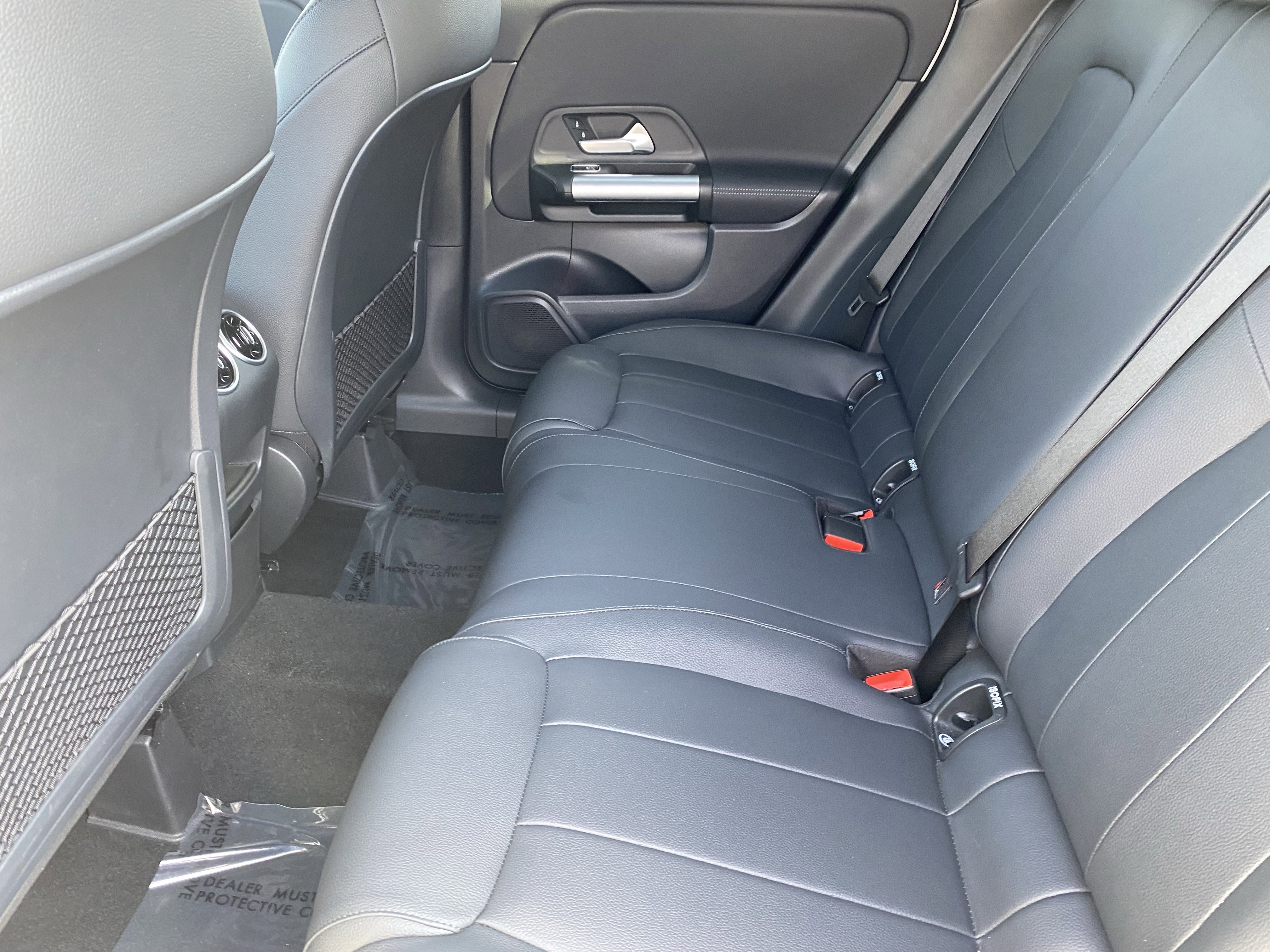 Used 2025 Mercedes-Benz GLA 250 4MATIC image 13