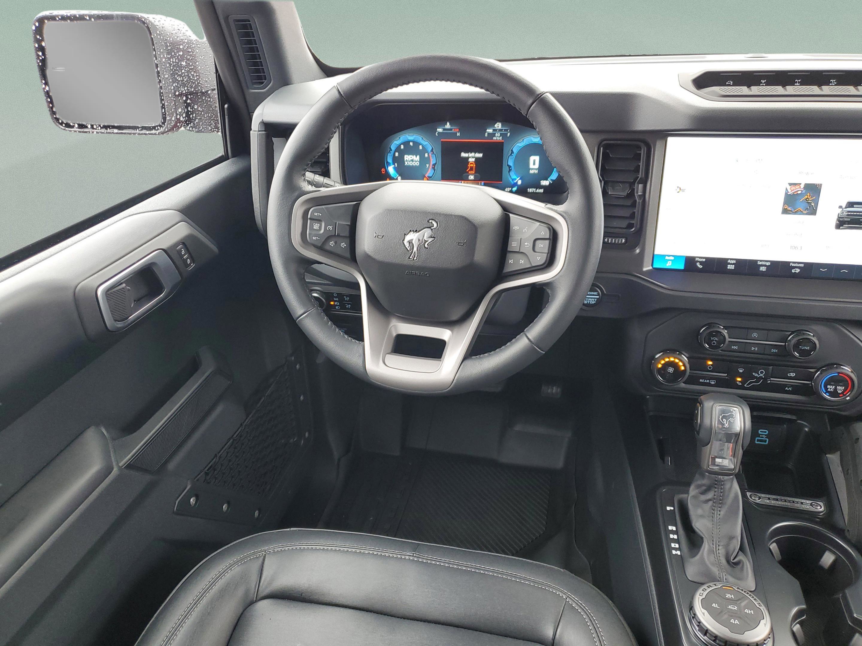 Certified 2025 Ford Bronco Badlands image 9