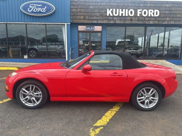 Used 2014 MAZDA MX-5 Miata Sport RWD image 2