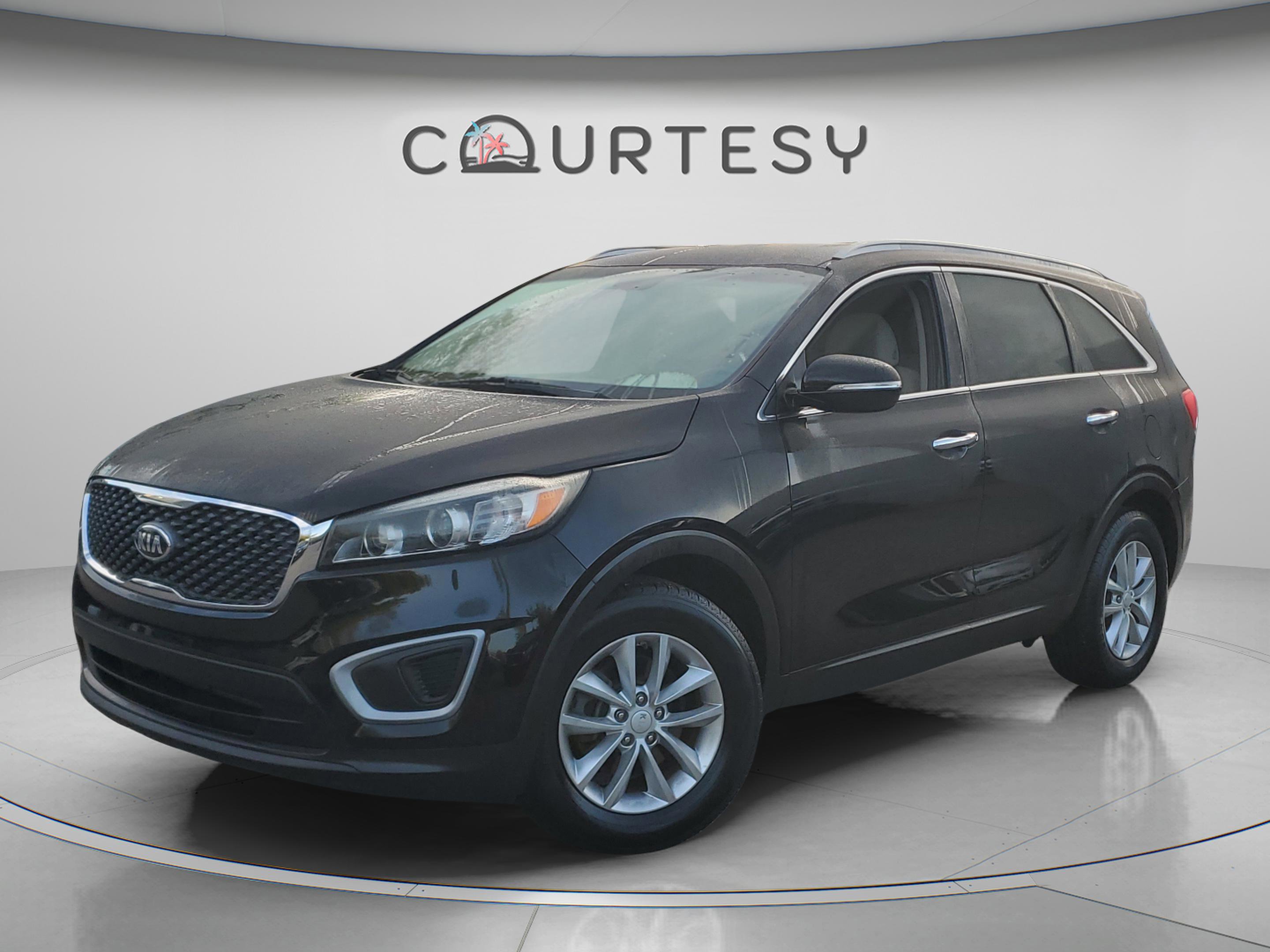 Used 2018 Kia Sorento LX image 1