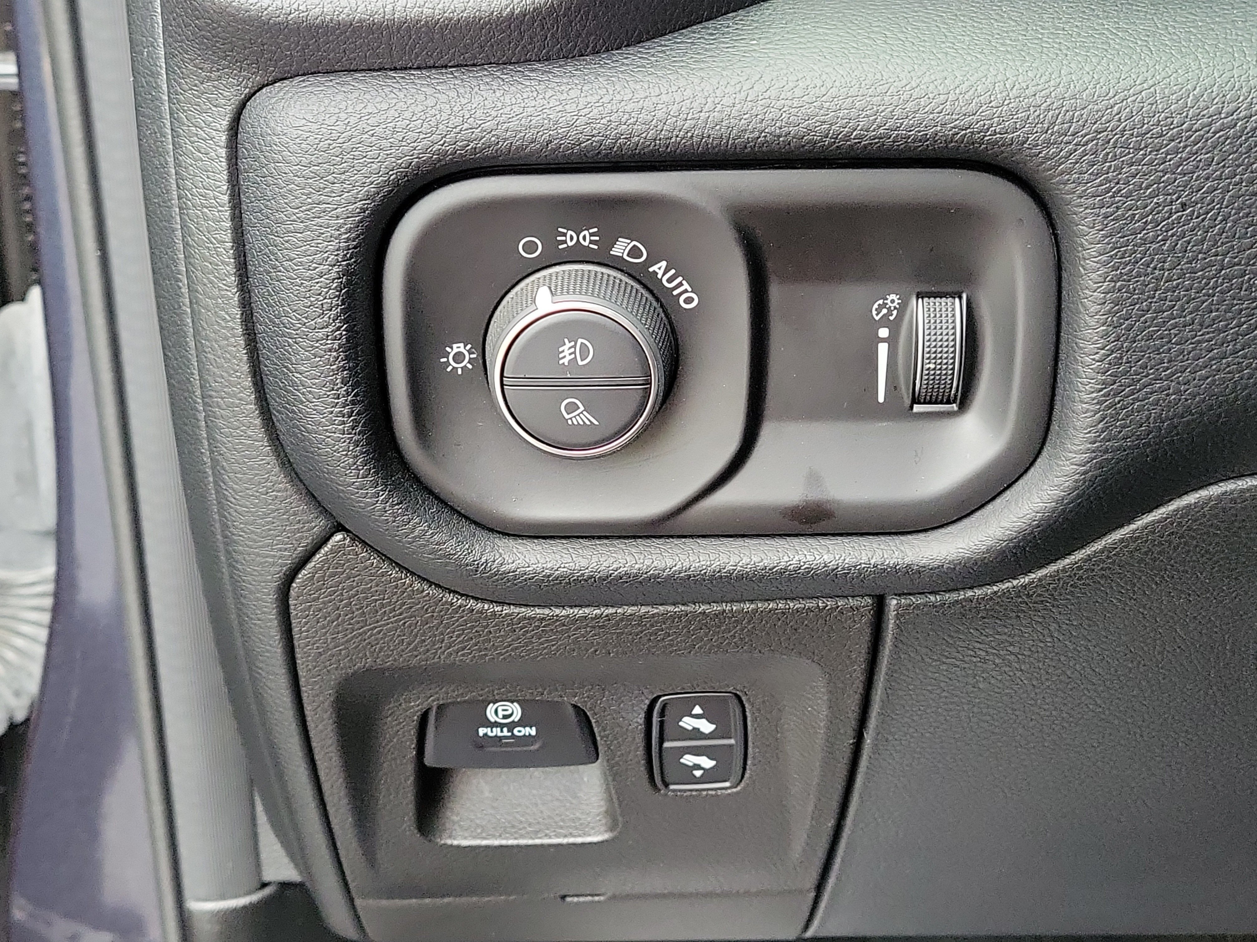 Used 2021 RAM 1500 Big Horn AWD/4WD image 31