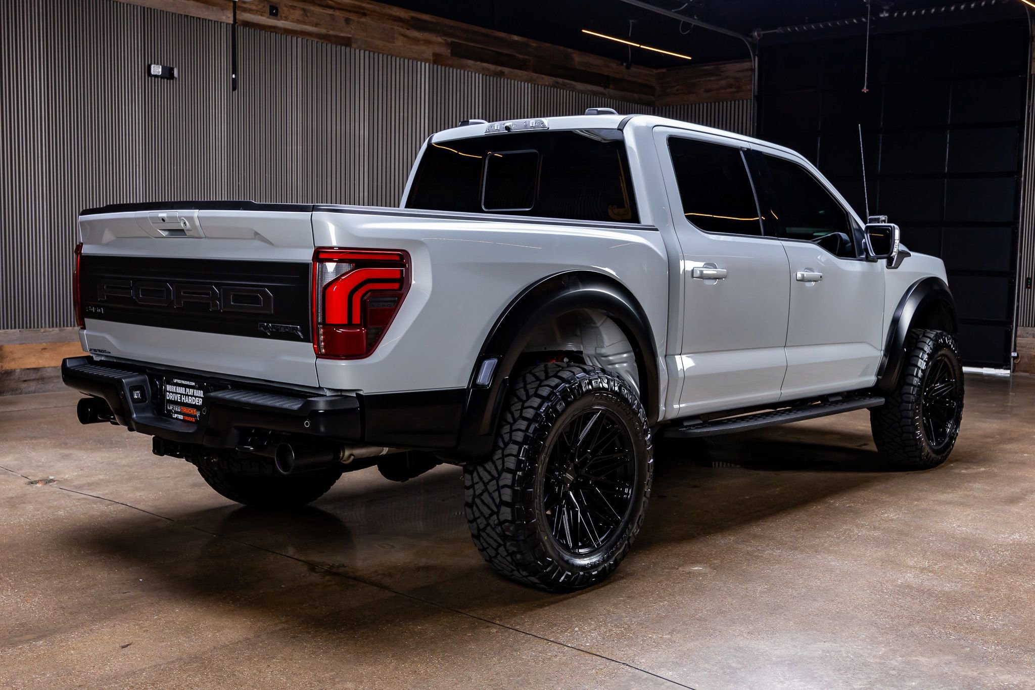 Used 2025 Ford F150 Raptor AWD/4WD image 10