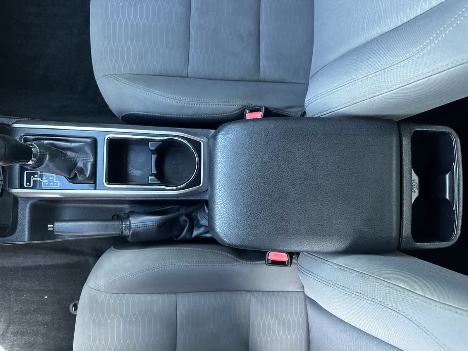 Used 2016 Toyota Tacoma SR5 w/ Towing Package RWD image 19