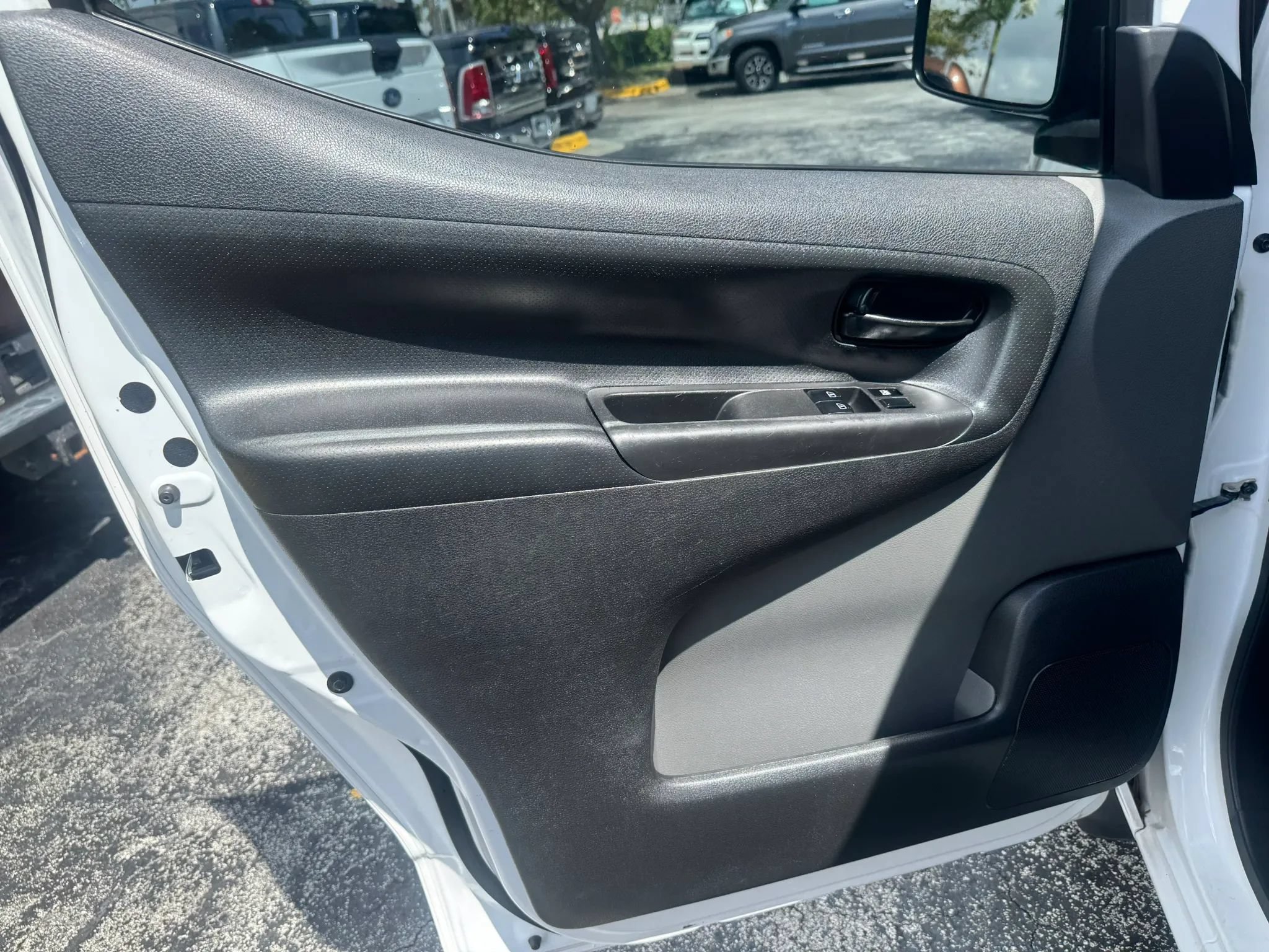 Used 2019 Nissan NV200 S w/ Cruise Control Package FWD image 27