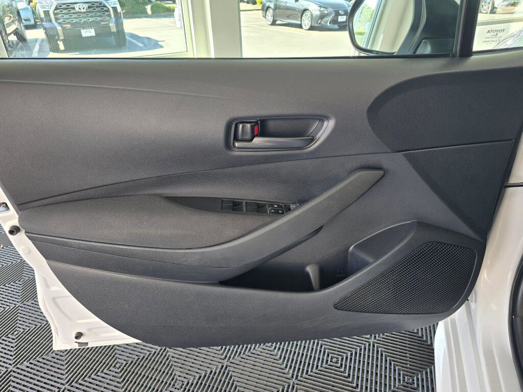 Used 2024 Toyota Corolla LE FWD image 19
