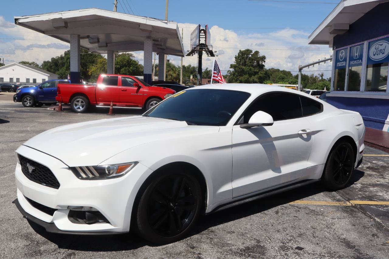 Used 2017 Ford Mustang Premium w/ Ecoboost Performance Package RWD image 9