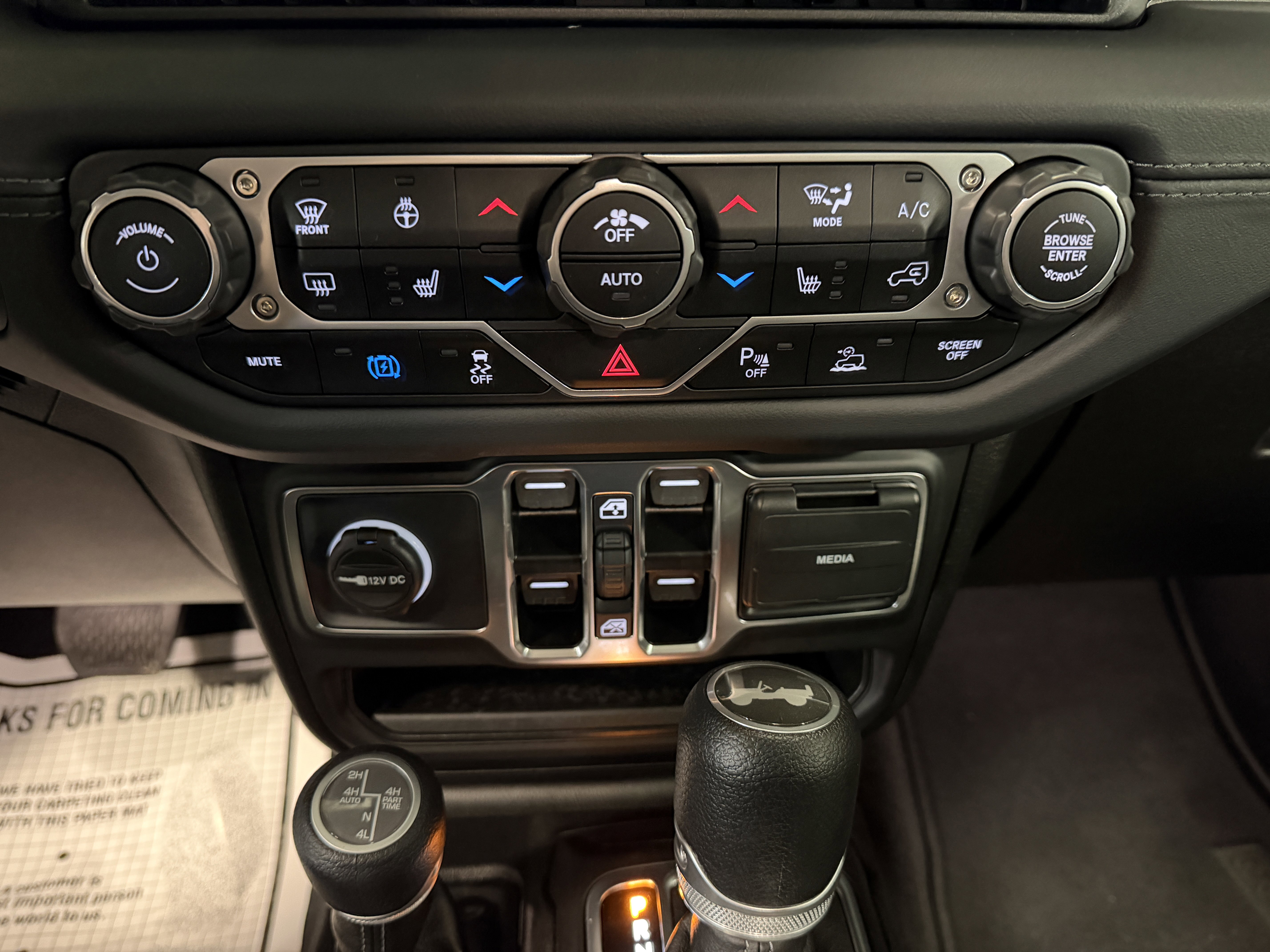 Used 2025 Jeep Wrangler Sahara 4xe w/ Safety Group image 13