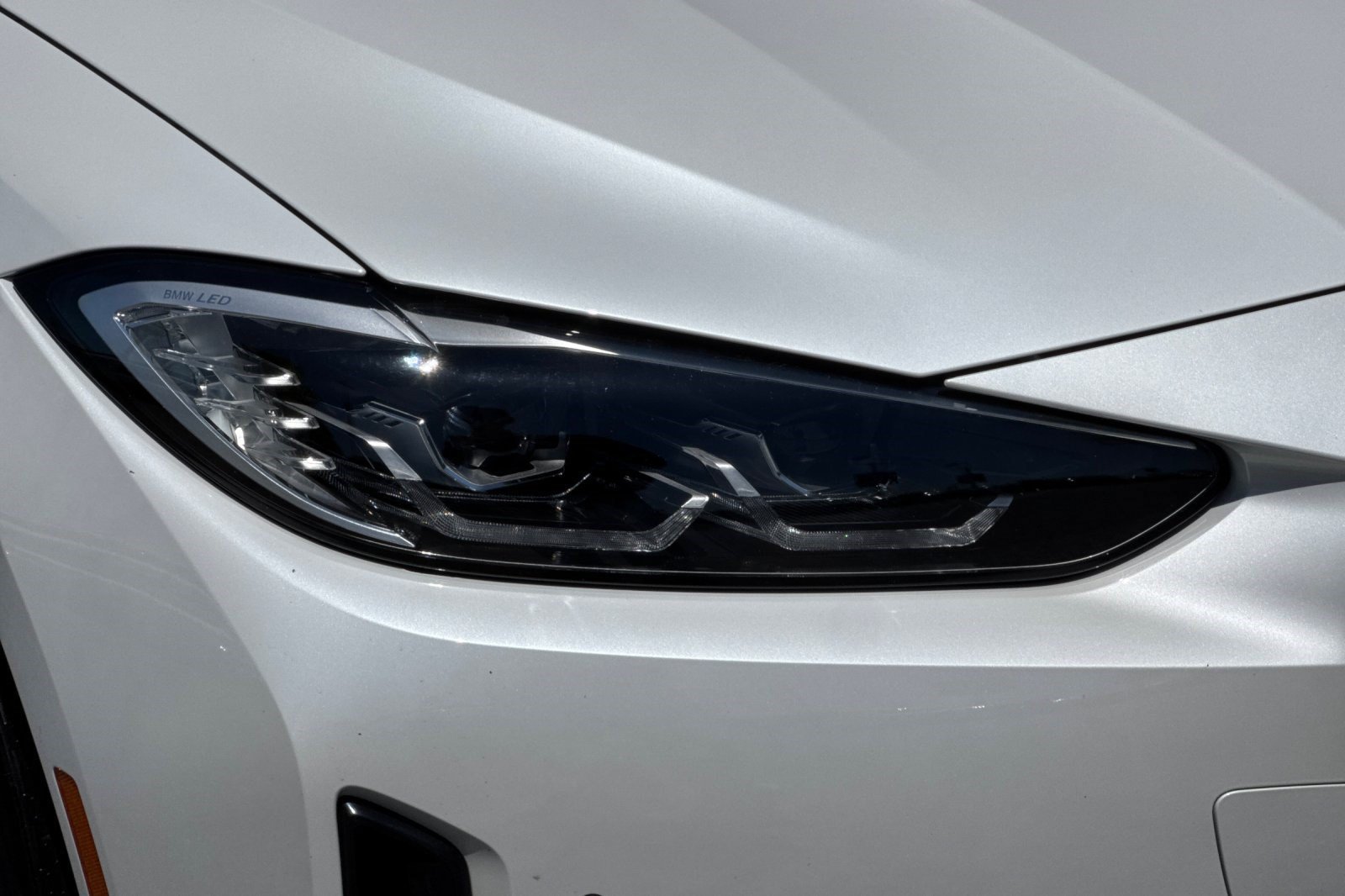 Used 2023 BMW i4 eDrive35 w/ Premium Package RWD image 10