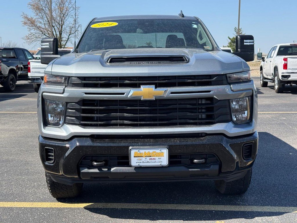 Certified 2024 Chevrolet Silverado 2500 Custom w/ Custom Convenience Package AWD/4WD image 10