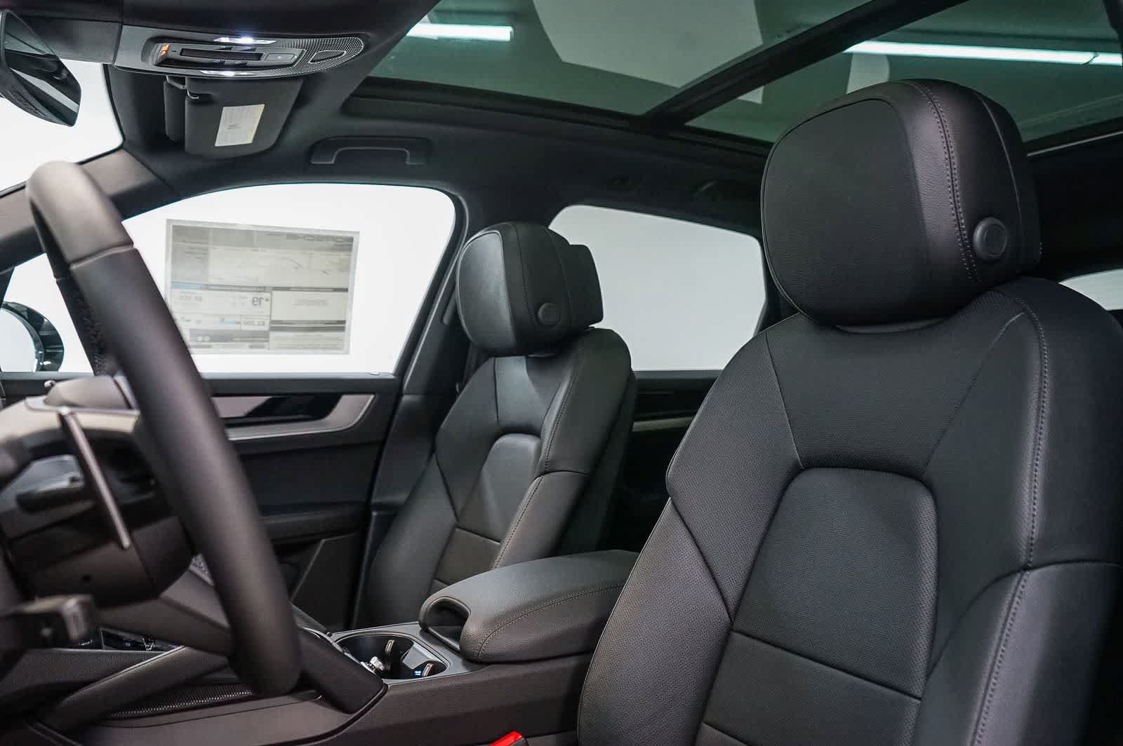 New 2026 Porsche Cayenne AWD/4WD image 5