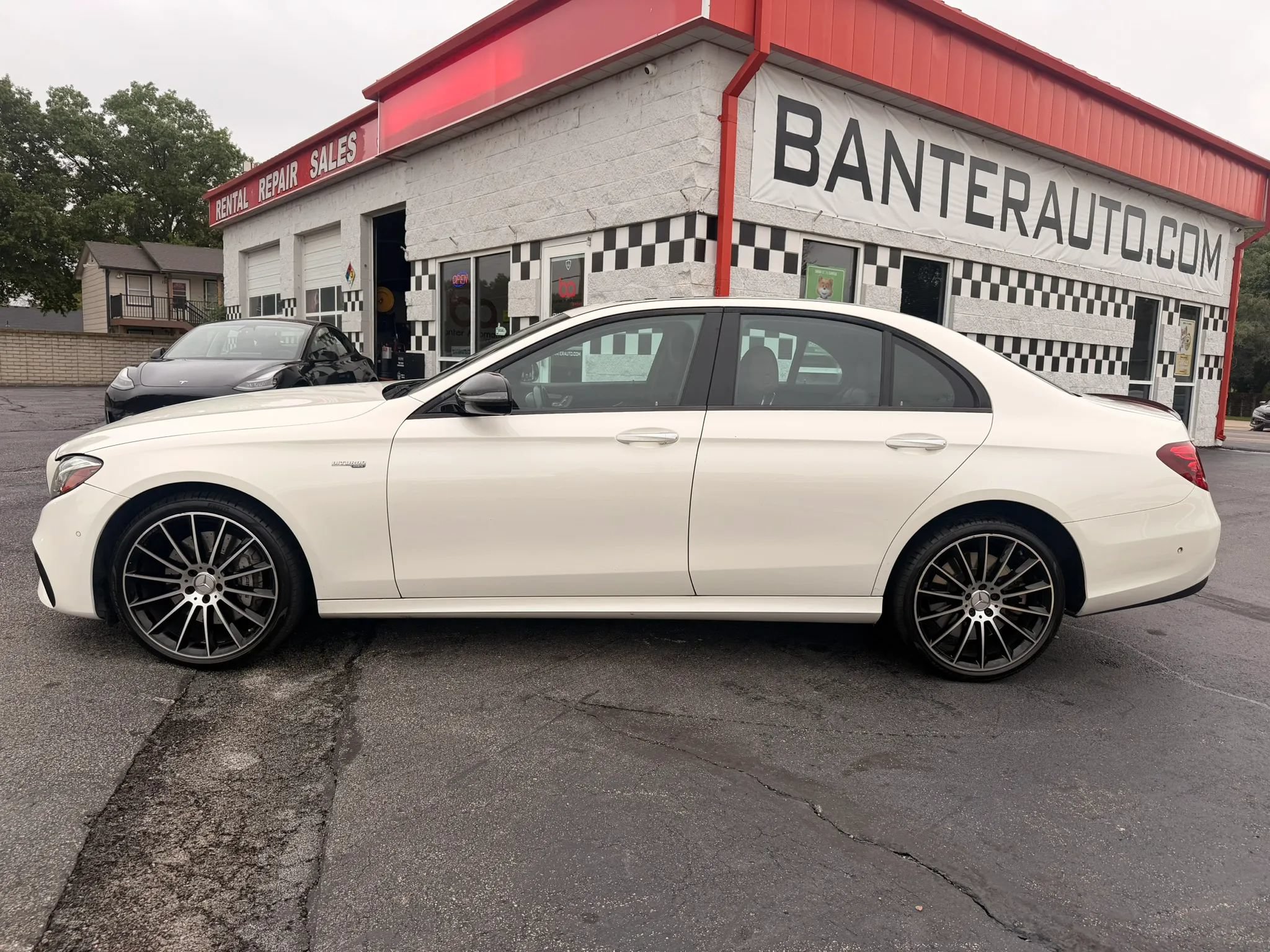 Used 2017 Mercedes-Benz E 43 AMG 4MATIC Sedan image 2