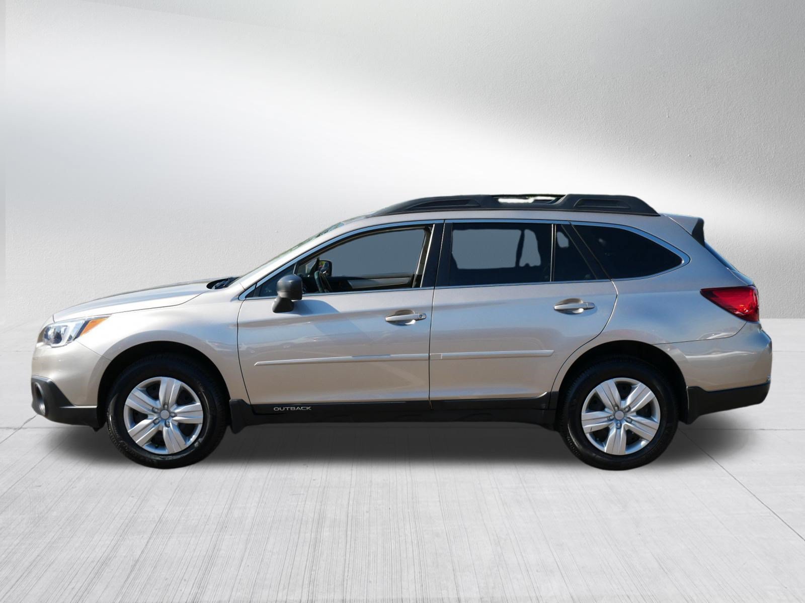 Used 2015 Subaru Outback 2.5i AWD/4WD image 4