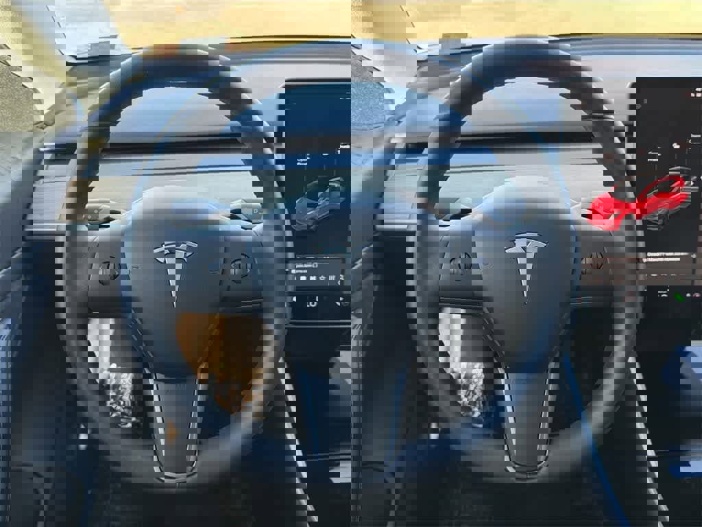 Used 2020 Tesla Model 3 Standard Range Plus image 13