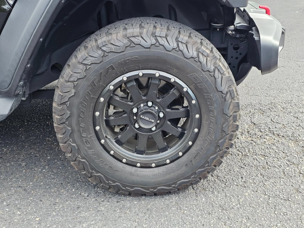 Used 2021 Jeep Wrangler Rubicon AWD/4WD image 9