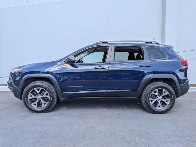 Used 2015 Jeep Cherokee Trailhawk w/ Comfort/Convenience Group image 2
