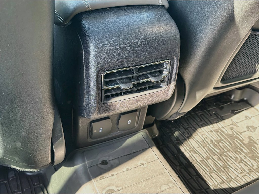 Used 2023 Lincoln Corsair AWD w/ Equipment Group 101A image 28