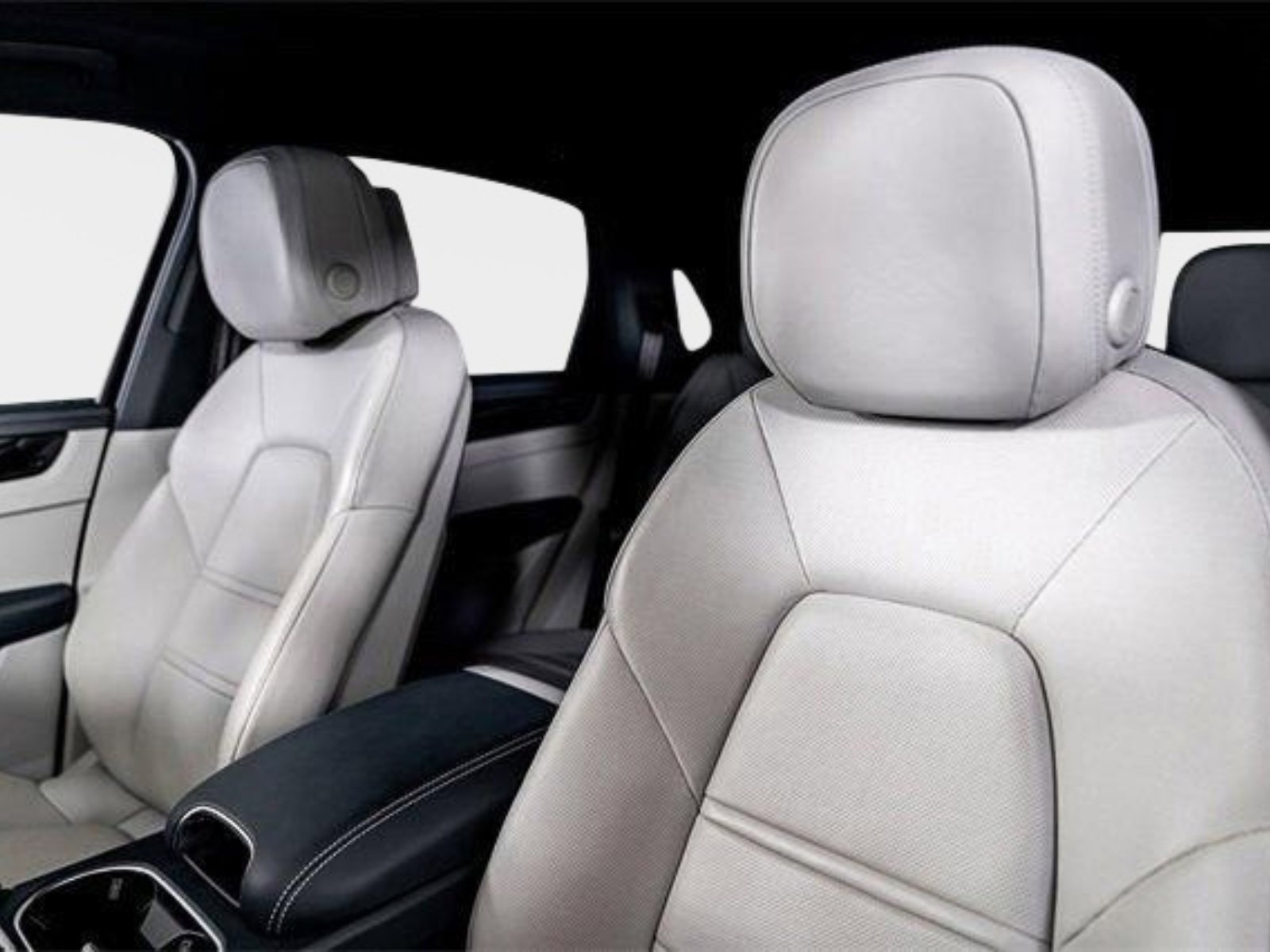 Used 2022 Porsche Cayenne S image 3